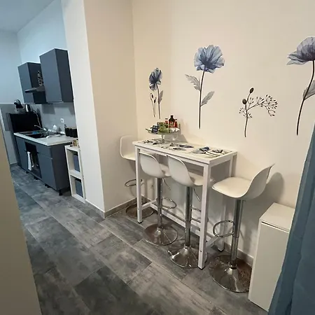 Seaside Two-room Apartment